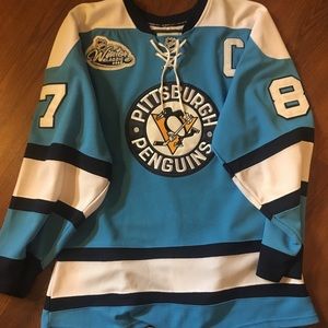 Authentic Reebok #87 Crosby hockey jersey/sweater.